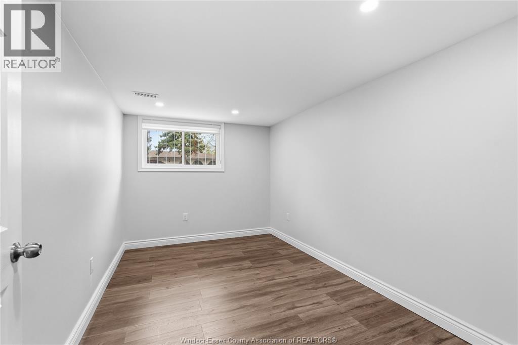 2989 Regis Avenue Unit# Lower, Windsor, Ontario  N8R 1V7 - Photo 11 - 26009492