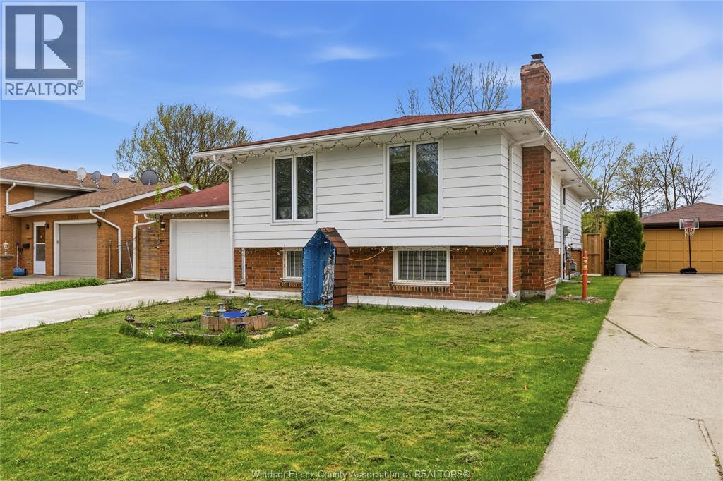 2989 Regis Avenue Unit# Lower, Windsor, Ontario  N8R 1V7 - Photo 3 - 26009492