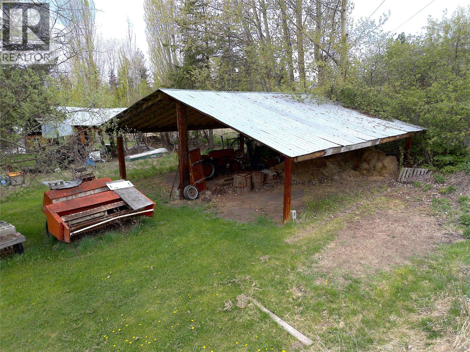 5677 Brentwood Road, Vernon, British Columbia  V1B 3K1 - Photo 42 - 10384654