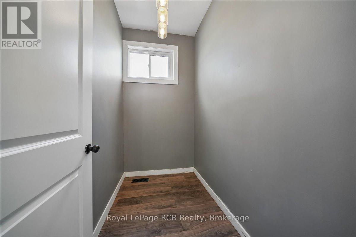 717906 6 Highway, Georgian Bluffs, Ontario  N4K 5N7 - Photo 17 - X13059244