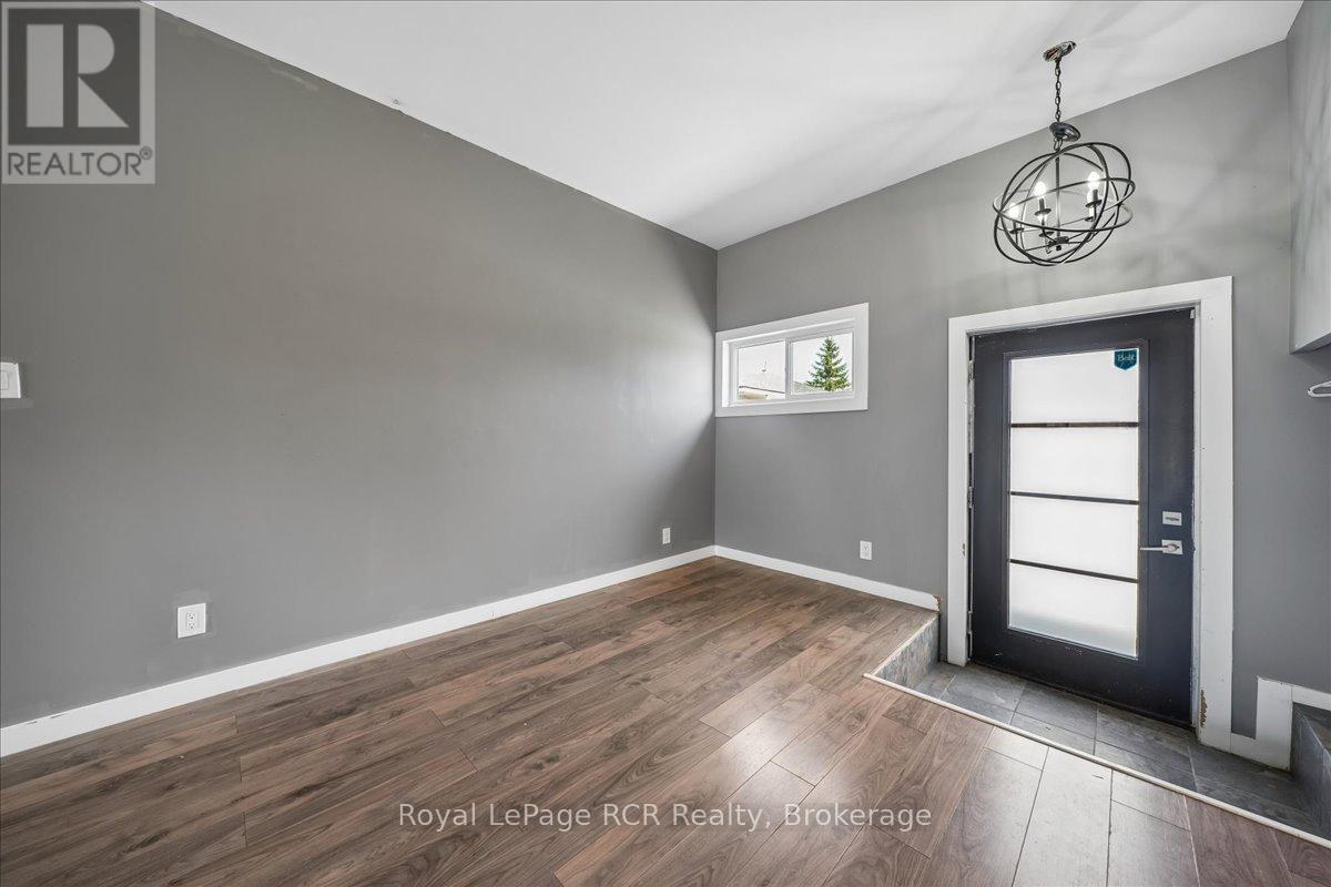 717906 6 Highway, Georgian Bluffs, Ontario  N4K 5N7 - Photo 6 - X13059244