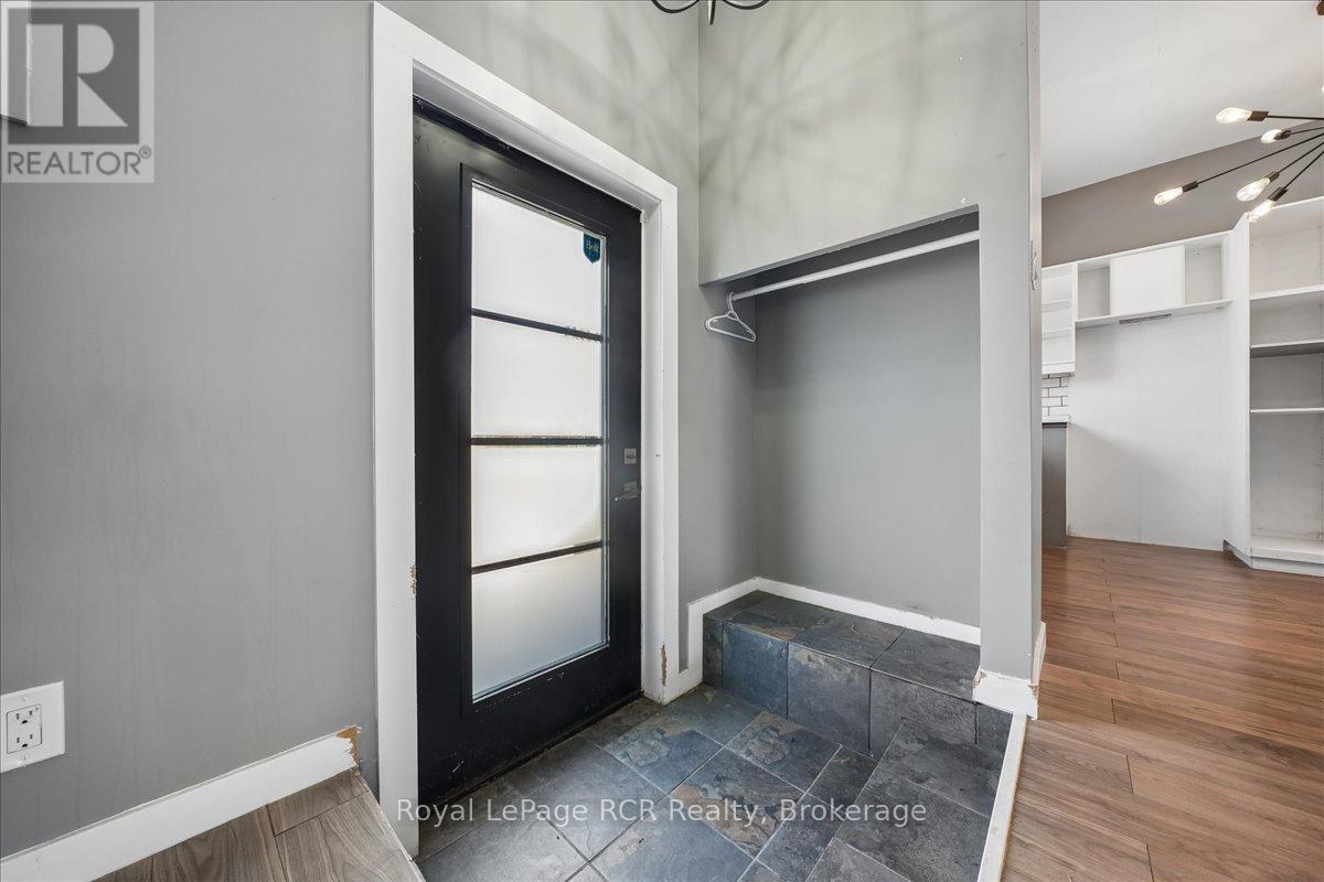 717906 6 Highway, Georgian Bluffs, Ontario  N4K 5N7 - Photo 7 - X13059244