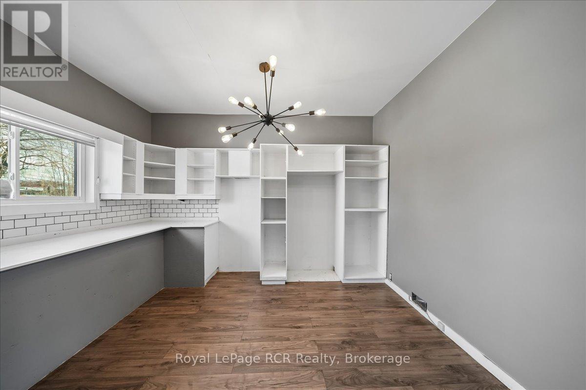 717906 6 Highway, Georgian Bluffs, Ontario  N4K 5N7 - Photo 9 - X13059244