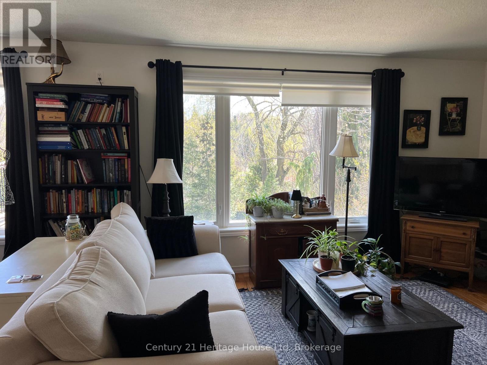 Upper - 123 Mill Street E, Centre Wellington, Ontario  N0B 1S0 - Photo 14 - X13059268