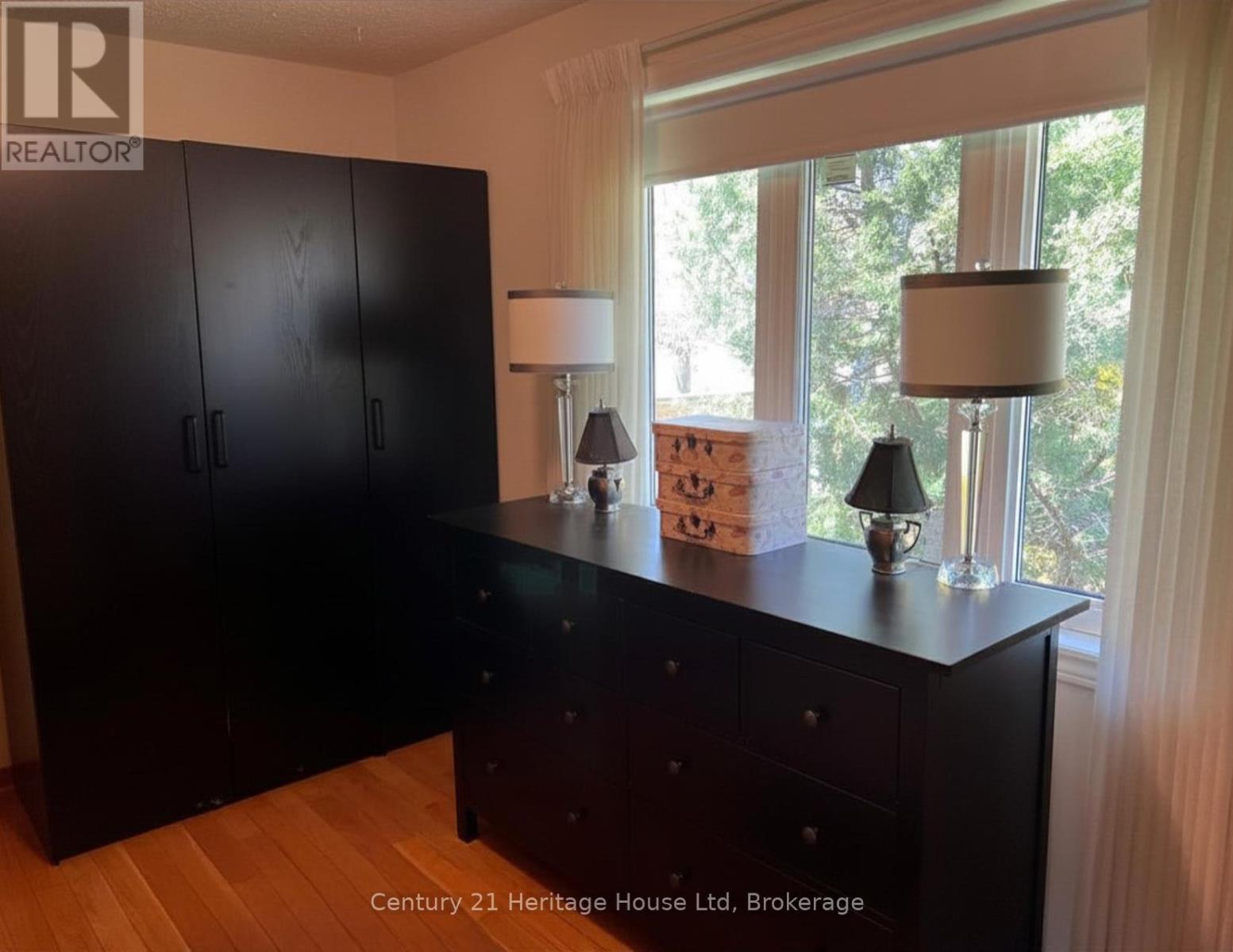 Upper - 123 Mill Street E, Centre Wellington, Ontario  N0B 1S0 - Photo 4 - X13059268