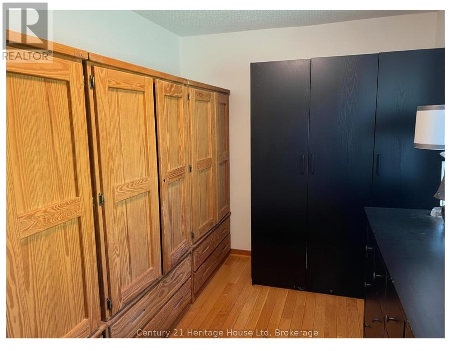 Upper - 123 Mill Street E, Centre Wellington, Ontario  N0B 1S0 - Photo 5 - X13059268