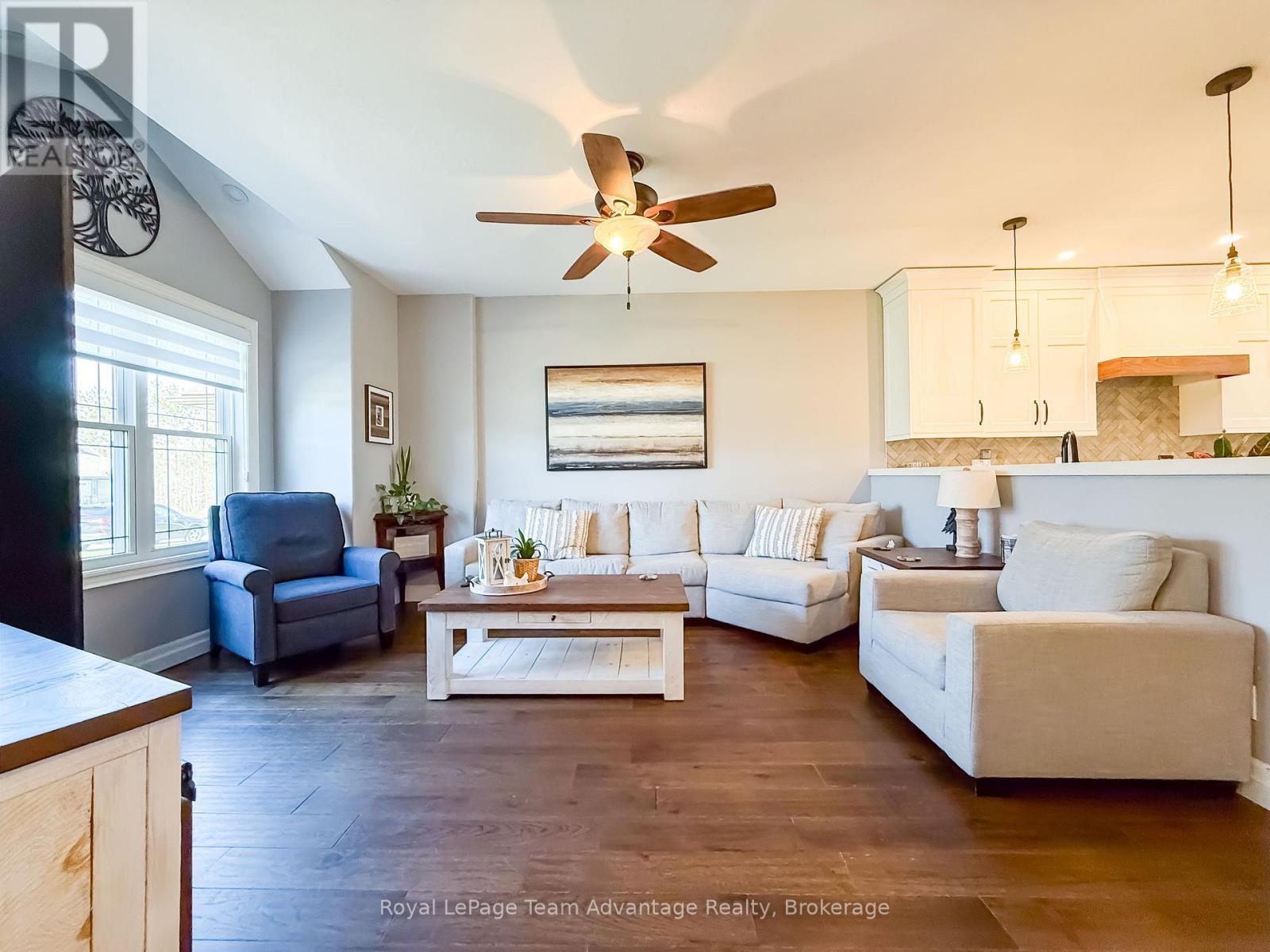 8 Avery Court, Parry Sound, Ontario  P2A 3C4 - Photo 4 - X13059446