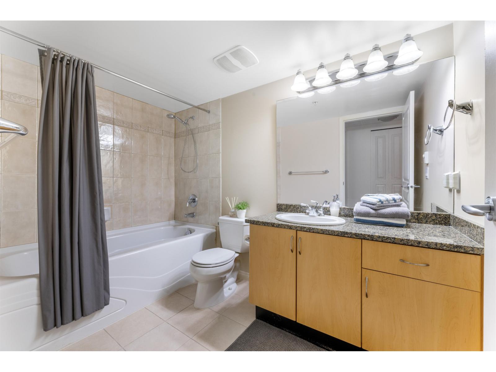 310 15188 22 Avenue, Surrey, British Columbia  V4A 9T4 - Photo 12 - R3090668