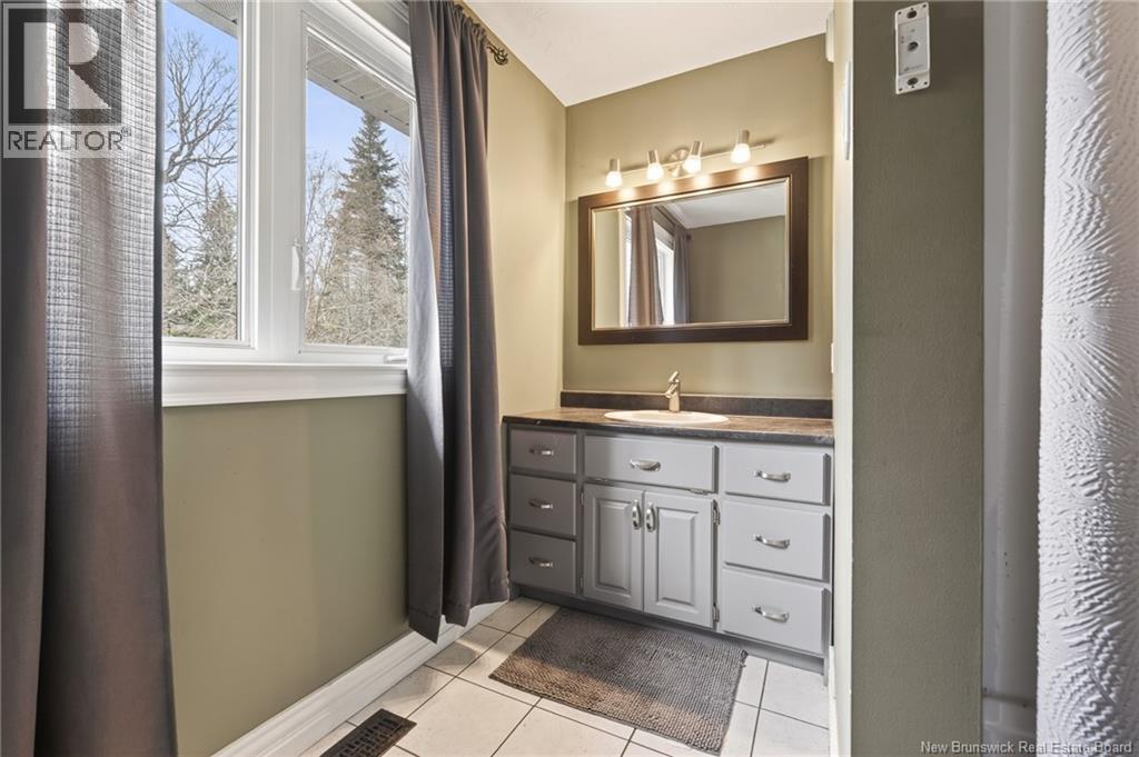 25 Bungay Road, Lutes Mountain, New Brunswick  E1G 4W5 - Photo 34 - NB138081