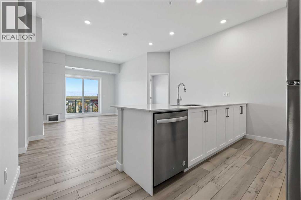 408, 255 Les Jardins Park SE, Calgary, Alberta  T2C 5W9 - Photo 5 - A2273854