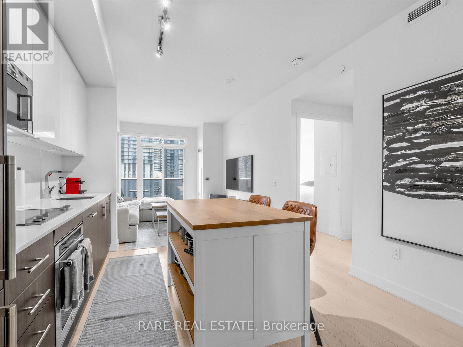 2517 - 330 Richmond Street W, Toronto, Ontario  M5V 1X2 - Photo 4 - C13059286