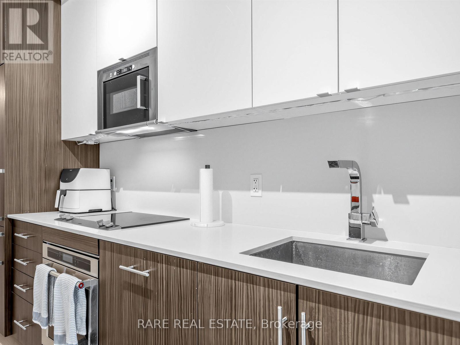 2517 - 330 Richmond Street W, Toronto, Ontario  M5V 1X2 - Photo 7 - C13059286