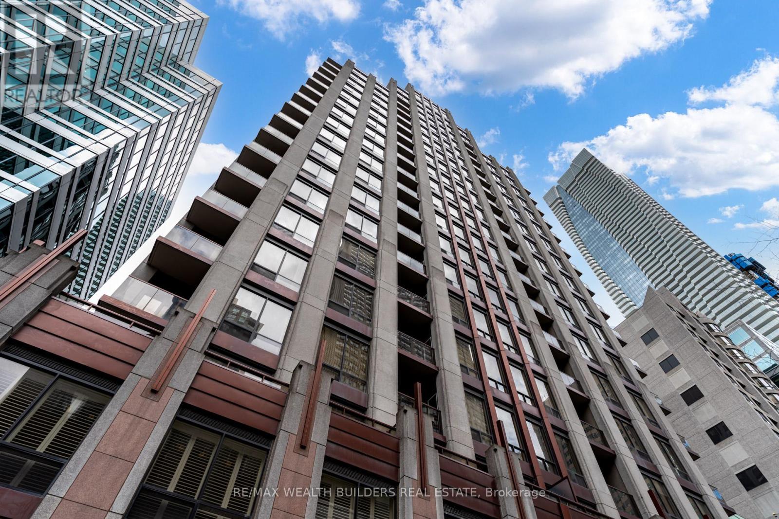1912 - 85 Bloor Street E, Toronto, Ontario  M4W 3Y1 - Photo 2 - C13059350