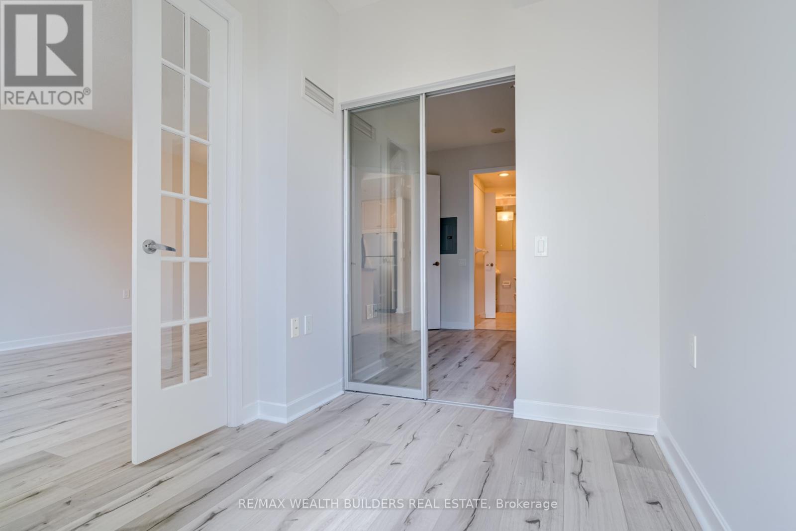 1912 - 85 Bloor Street E, Toronto, Ontario  M4W 3Y1 - Photo 25 - C13059350