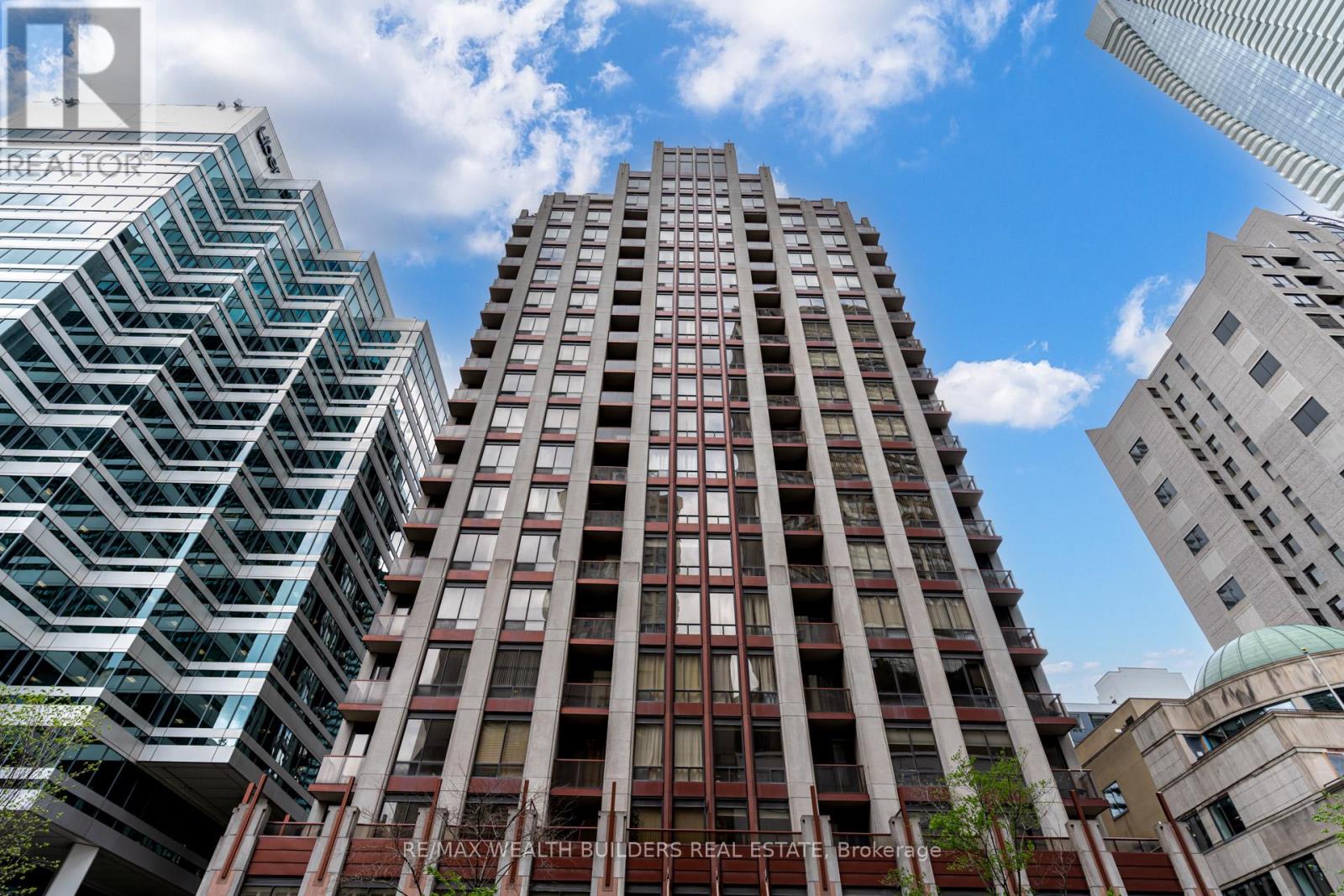 1912 - 85 Bloor Street E, Toronto, Ontario  M4W 3Y1 - Photo 3 - C13059350