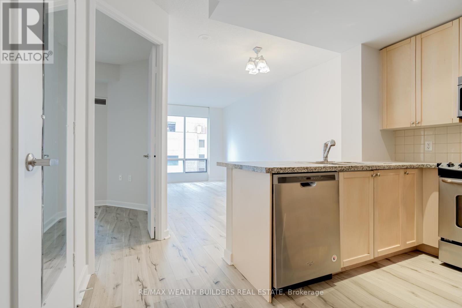 1912 - 85 Bloor Street E, Toronto, Ontario  M4W 3Y1 - Photo 6 - C13059350