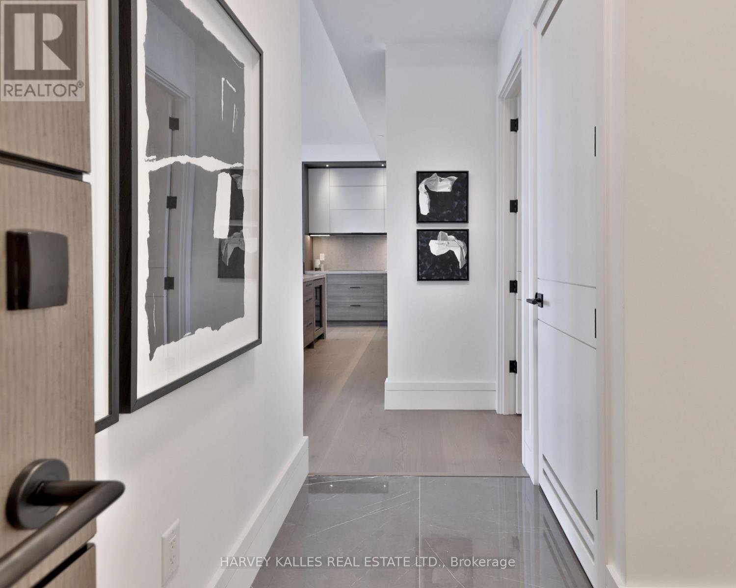 1804 - 215 Lonsdale Road, Toronto, Ontario  M4V 1W7 - Photo 2 - C13059368