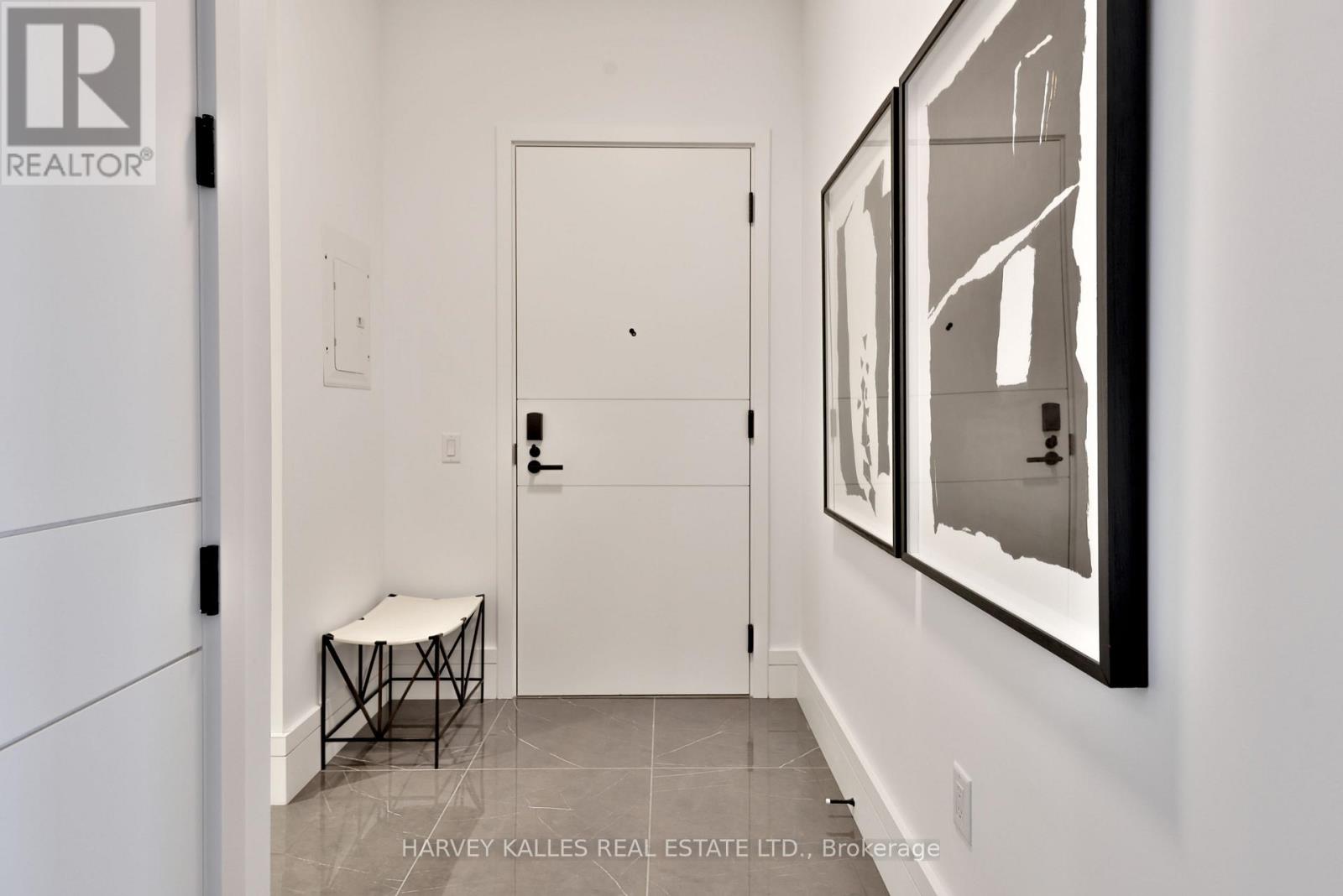 1804 - 215 Lonsdale Road, Toronto, Ontario  M4V 1W7 - Photo 3 - C13059368