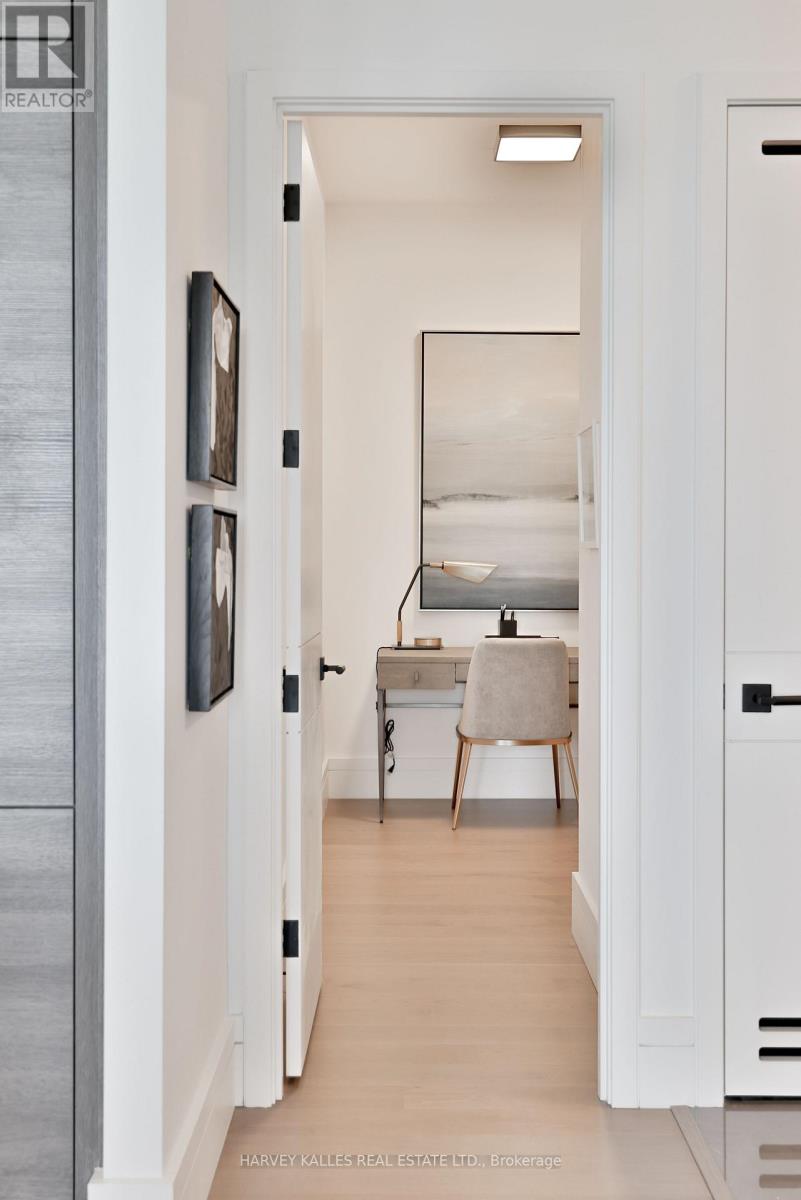 1804 - 215 Lonsdale Road, Toronto, Ontario  M4V 1W7 - Photo 4 - C13059368