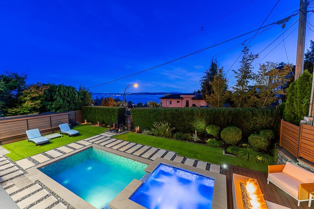 15567 Pacific Avenue, White Rock, British Columbia  V4B 1R8 - Photo 36 - R3117348