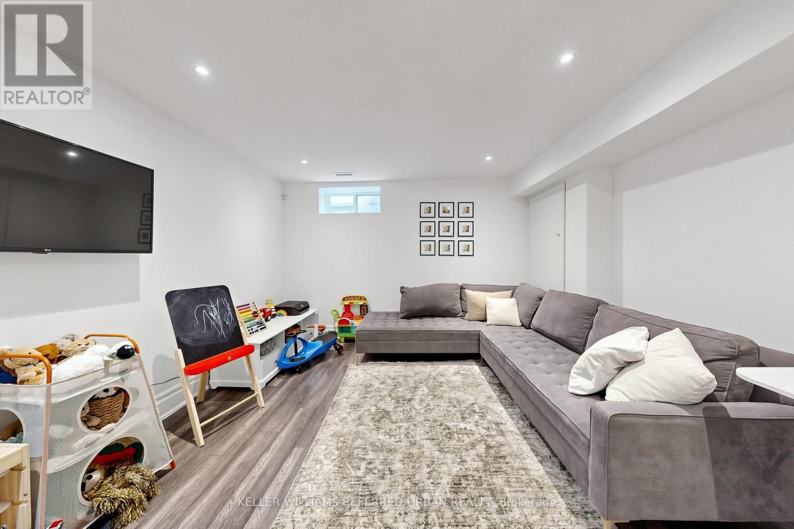 150 Rhodes Avenue, Toronto, Ontario  M4L 3A1 - Photo 26 - E13059478