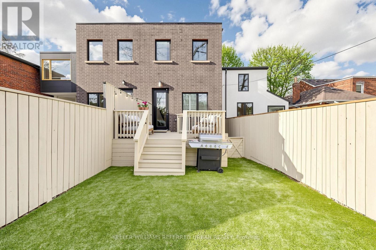 150 Rhodes Avenue, Toronto, Ontario  M4L 3A1 - Photo 38 - E13059478