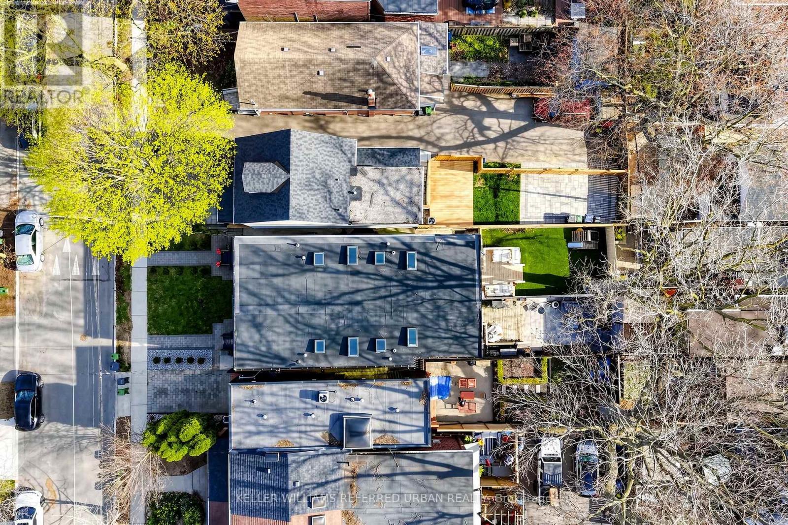 150 Rhodes Avenue, Toronto, Ontario  M4L 3A1 - Photo 39 - E13059478