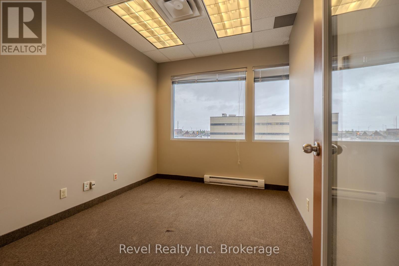 210 - 180 Shirreff Avenue, North Bay, Ontario  P1B 7K9 - Photo 11 - X13059406
