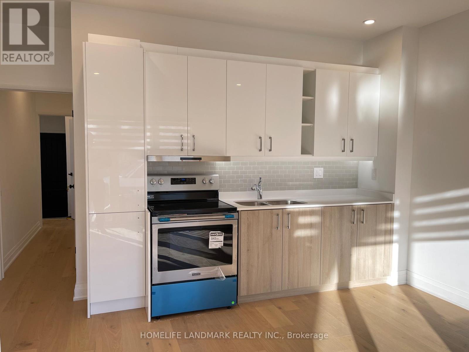 Main & Basement - 2 Persica Street, Richmond Hill, Ontario  L4E 1L3 - Photo 2 - N13059322