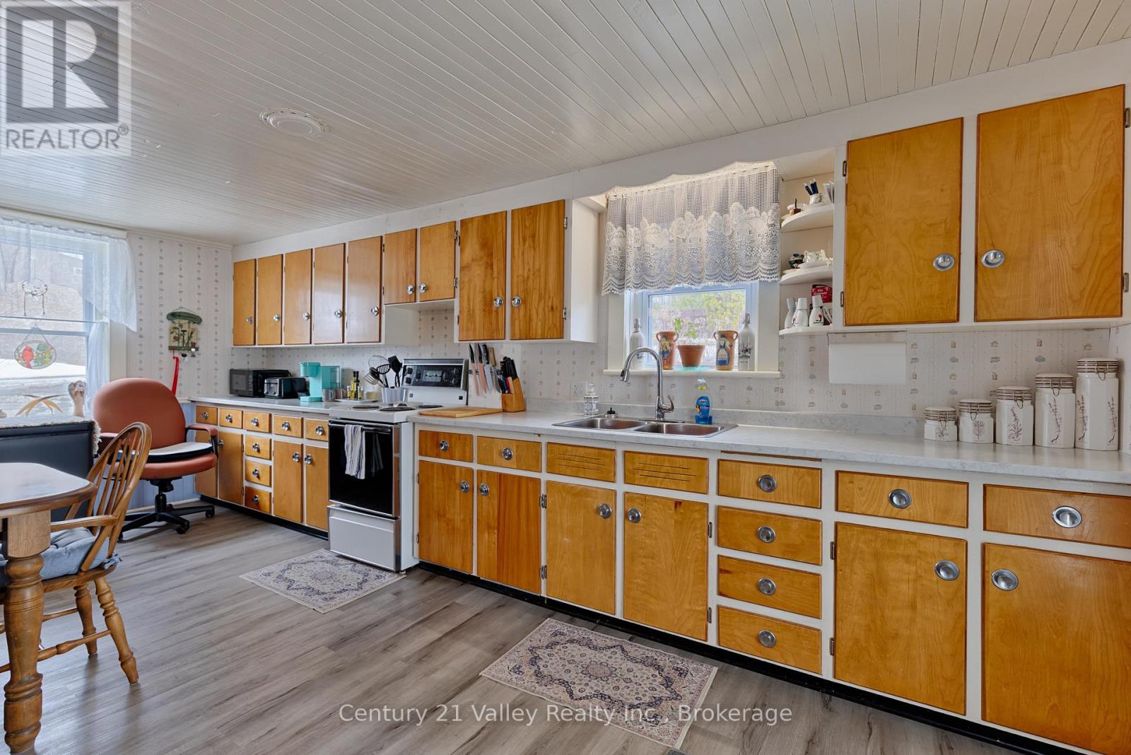 82 Bonnechere Street E, Bonnechere Valley, Ontario  K0J 1T0 - Photo 18 - X12949086