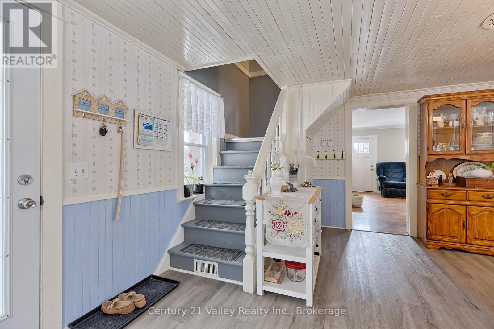 82 Bonnechere Street E, Bonnechere Valley, Ontario  K0J 1T0 - Photo 21 - X12949086