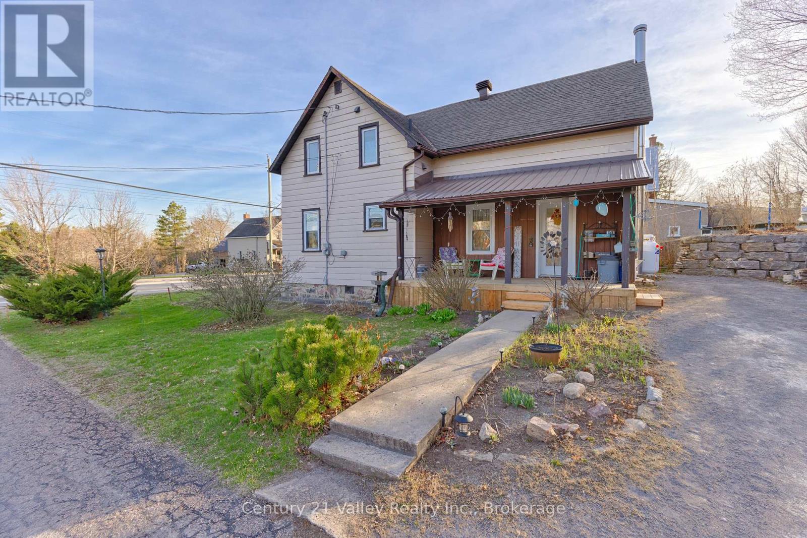 82 BONNECHERE STREET E, Bonnechere Valley, Ontario