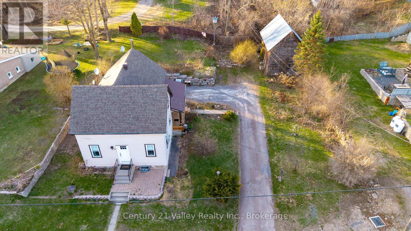 82 Bonnechere Street E, Bonnechere Valley, Ontario  K0J 1T0 - Photo 36 - X12949086
