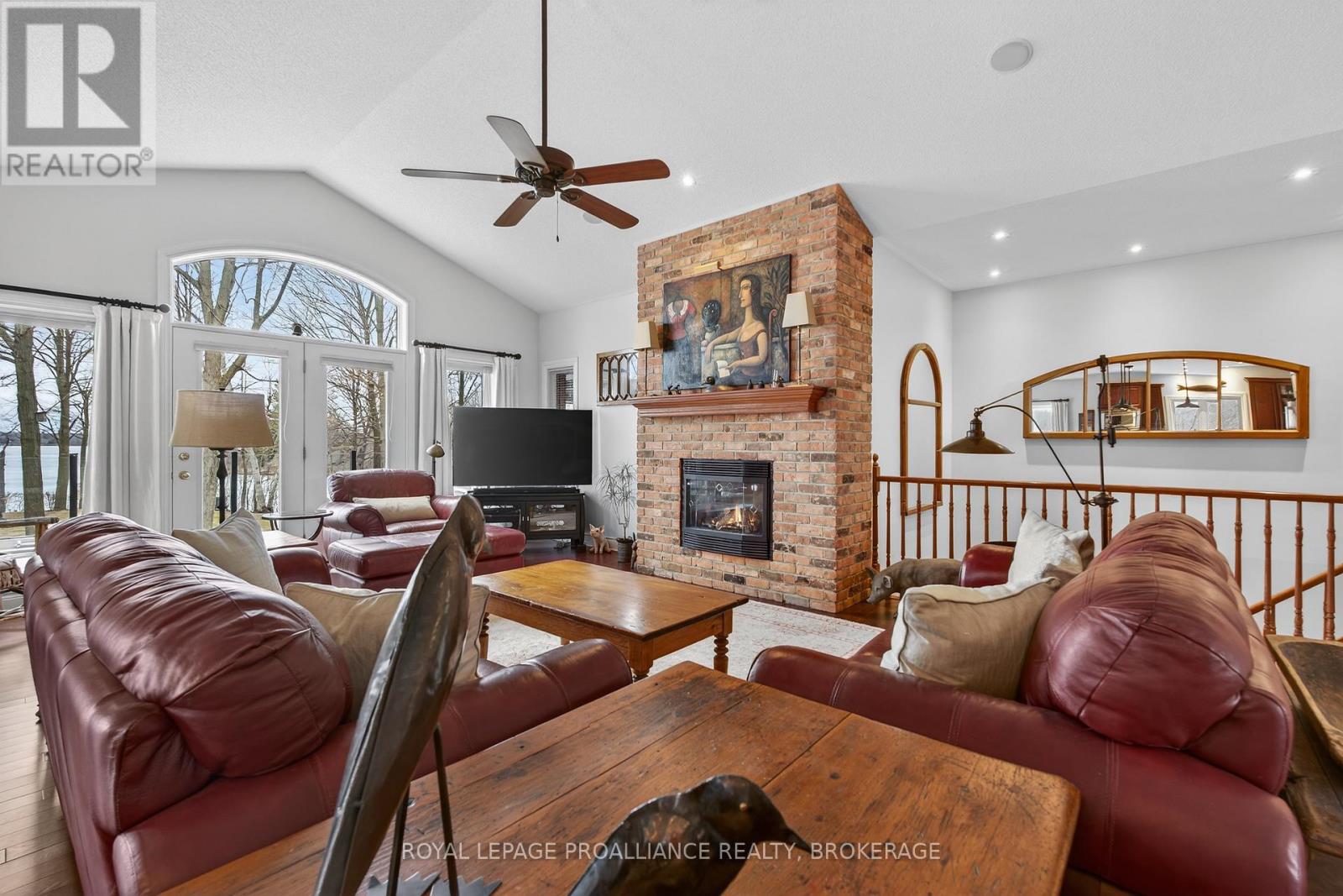 4075 Stone Point Road, South Frontenac, Ontario  K0H 1X0 - Photo 5 - X12968872