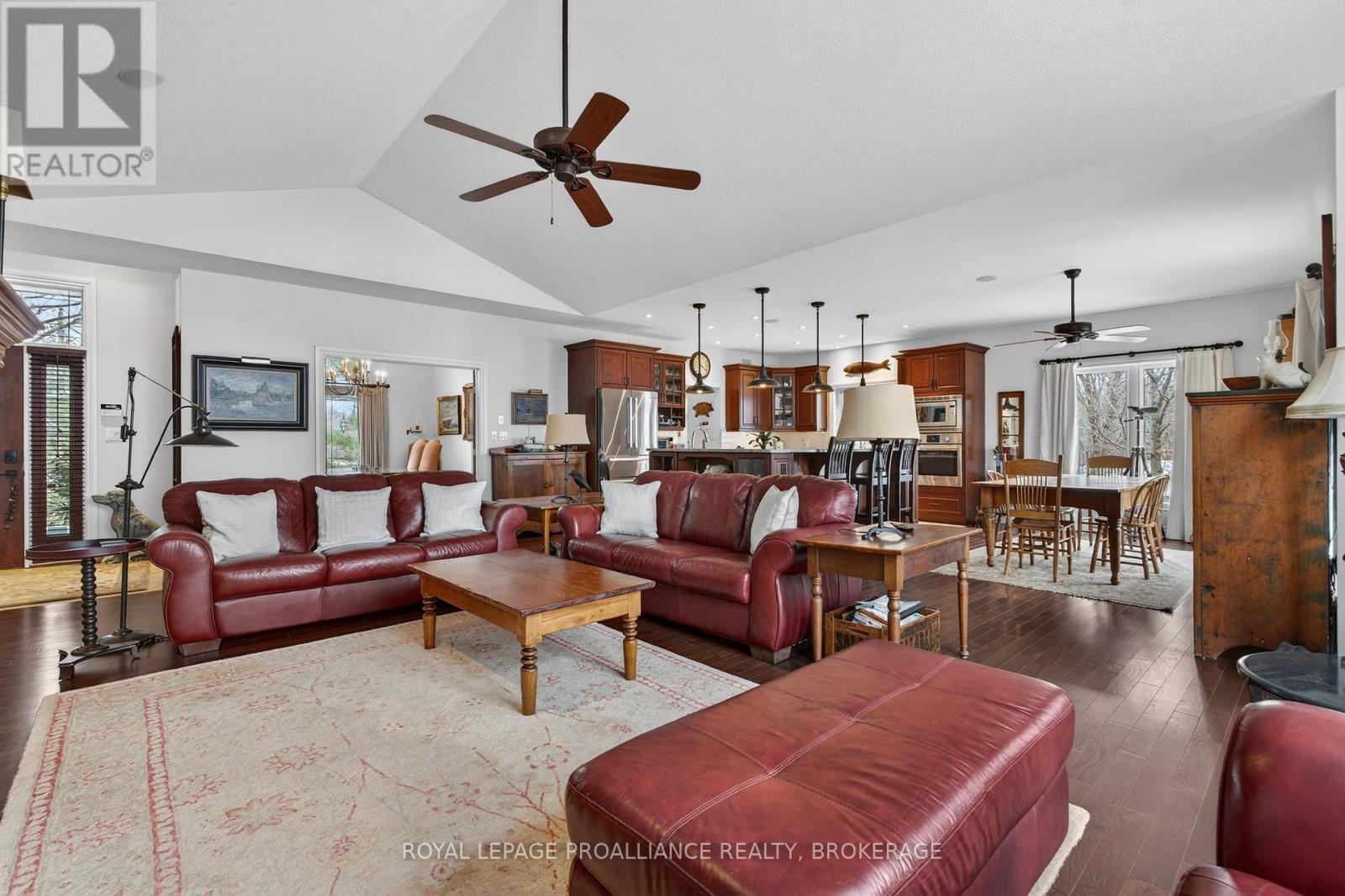 4075 Stone Point Road, South Frontenac, Ontario  K0H 1X0 - Photo 7 - X12968872