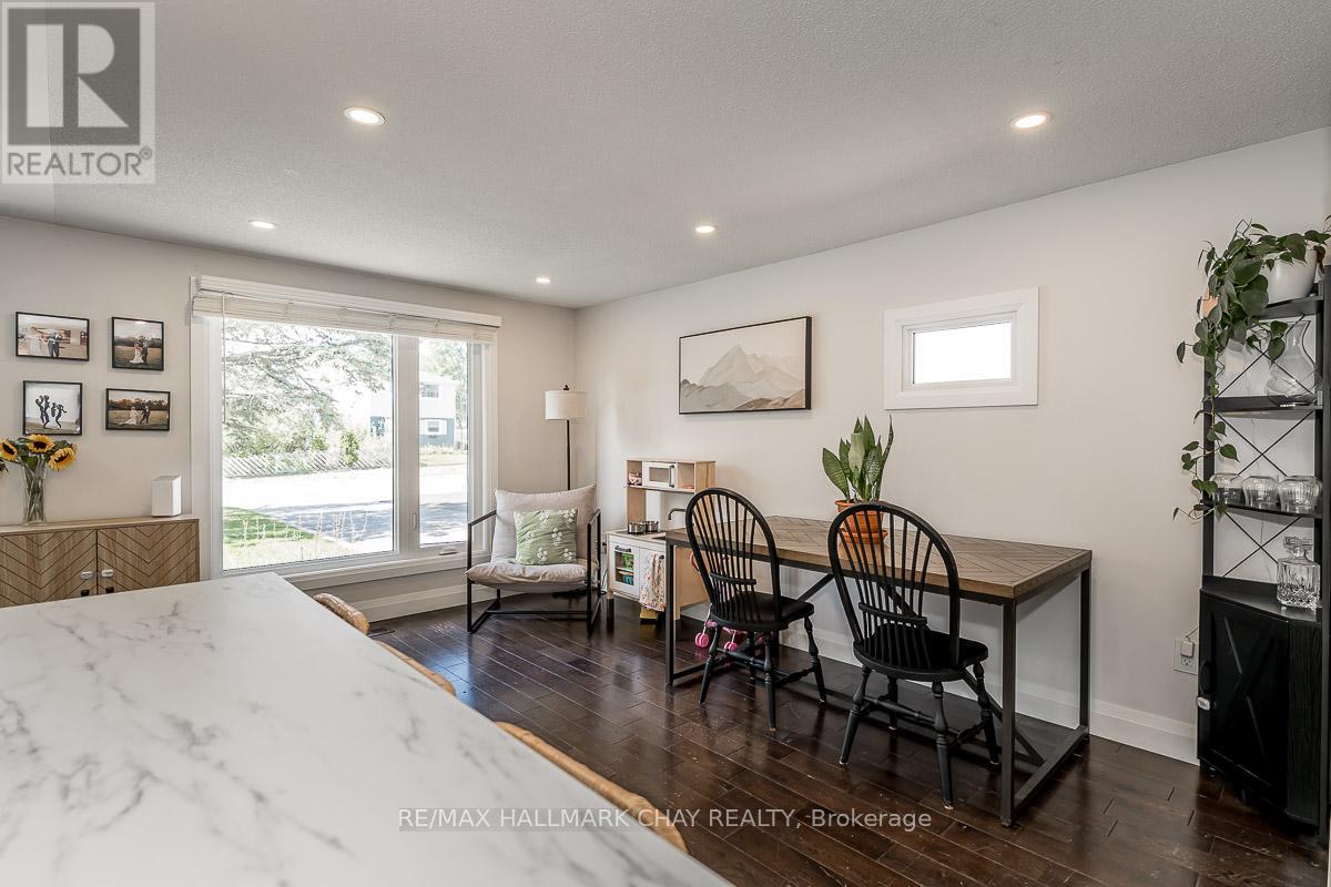 29 Shaw Crescent, Barrie, Ontario  L4N 4Z3 - Photo 18 - S13059358