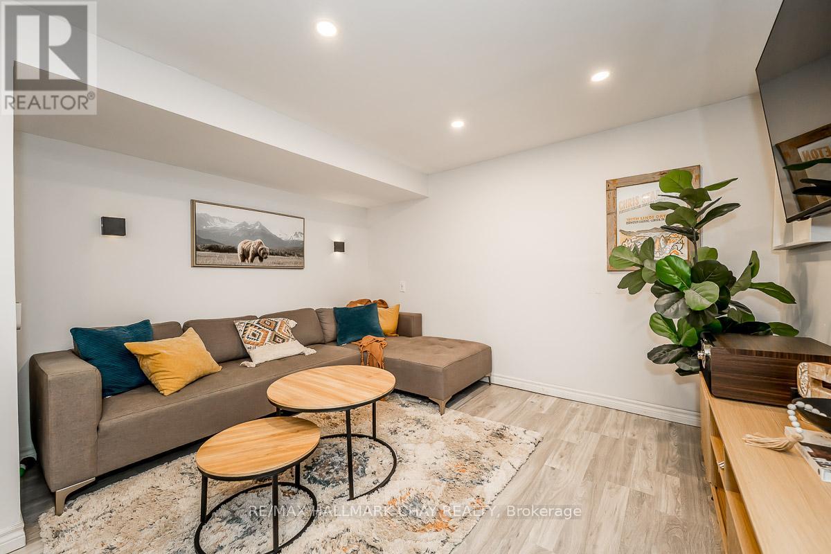 29 Shaw Crescent, Barrie, Ontario  L4N 4Z3 - Photo 27 - S13059358