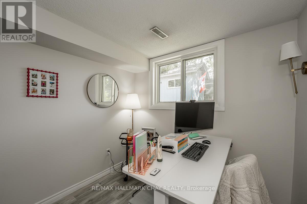 29 Shaw Crescent, Barrie, Ontario  L4N 4Z3 - Photo 33 - S13059358