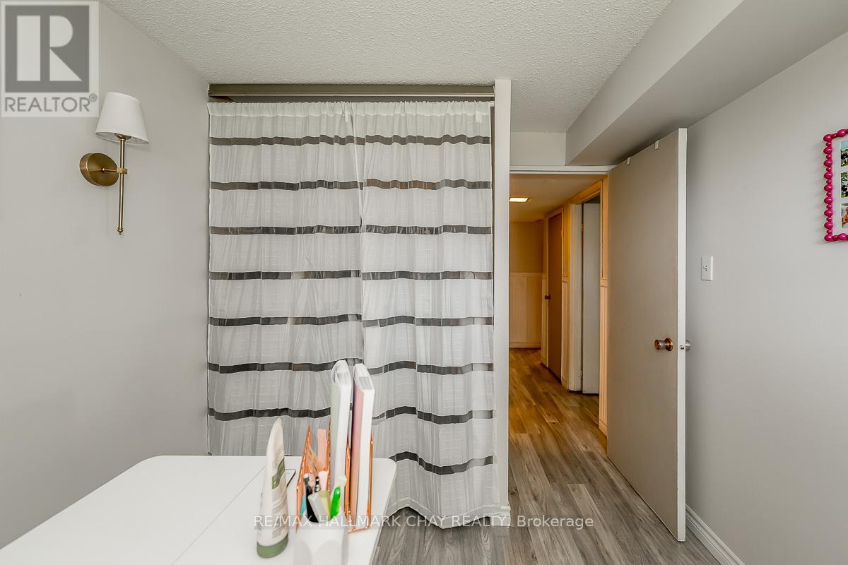 29 Shaw Crescent, Barrie, Ontario  L4N 4Z3 - Photo 34 - S13059358