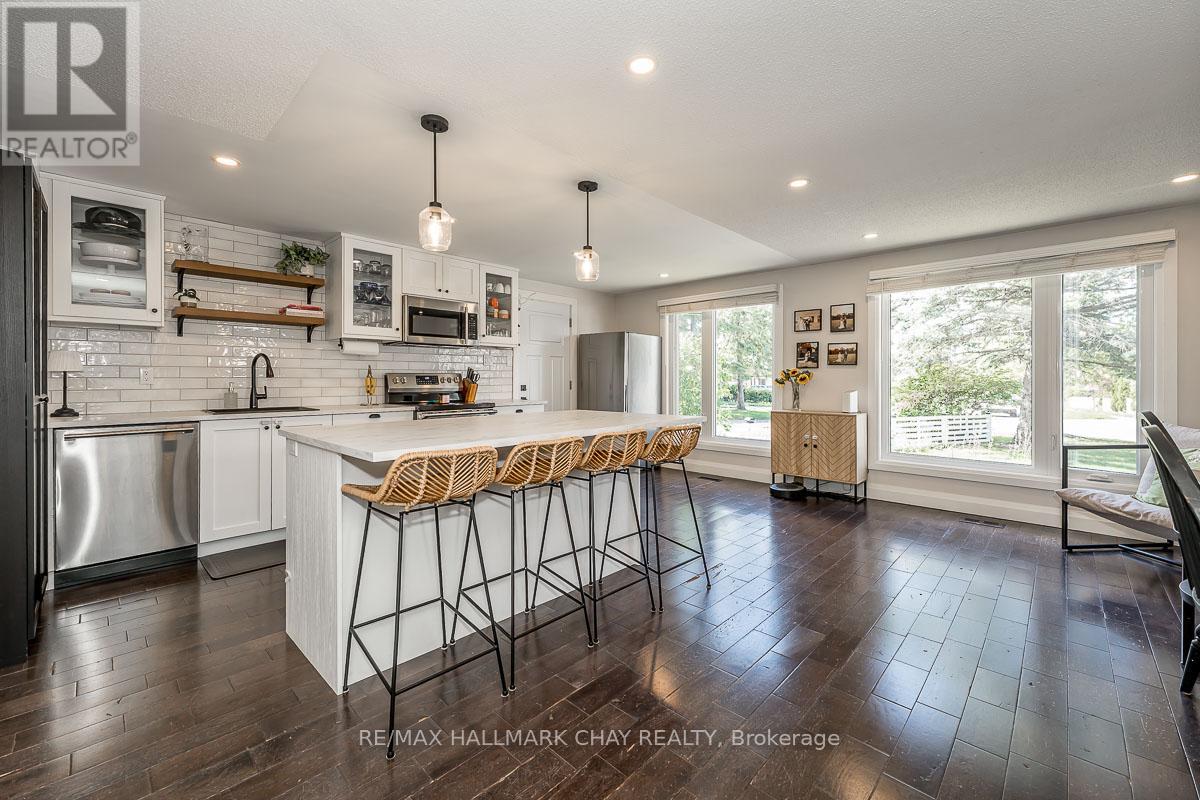 29 Shaw Crescent, Barrie, Ontario  L4N 4Z3 - Photo 6 - S13059358