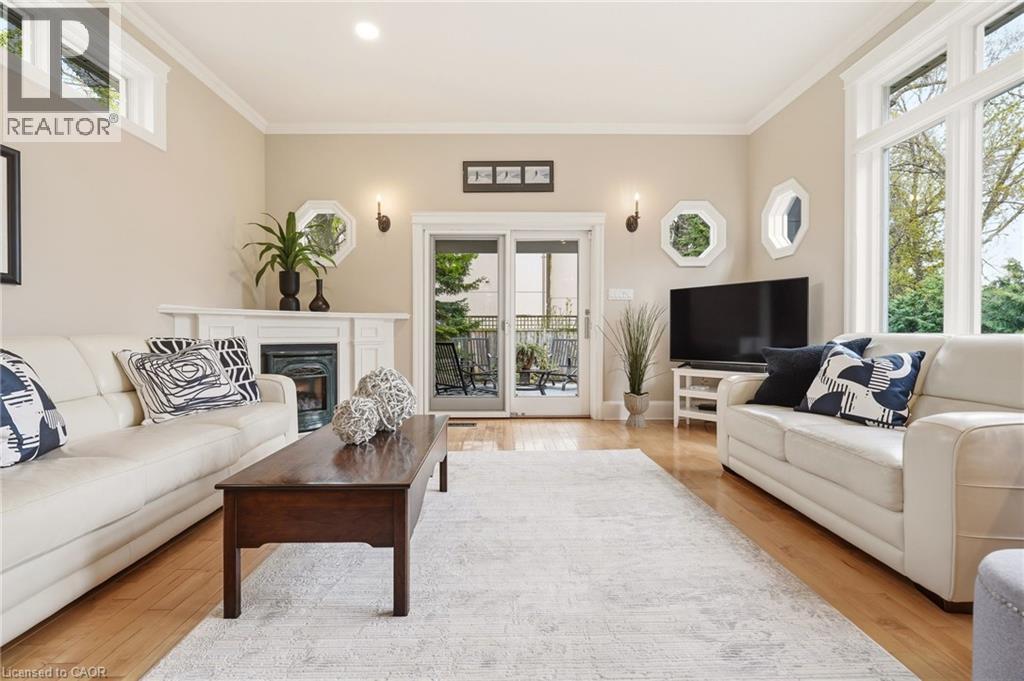 2116 Caroline Street, Burlington, Ontario  L7R 1L8 - Photo 18 - 40825443