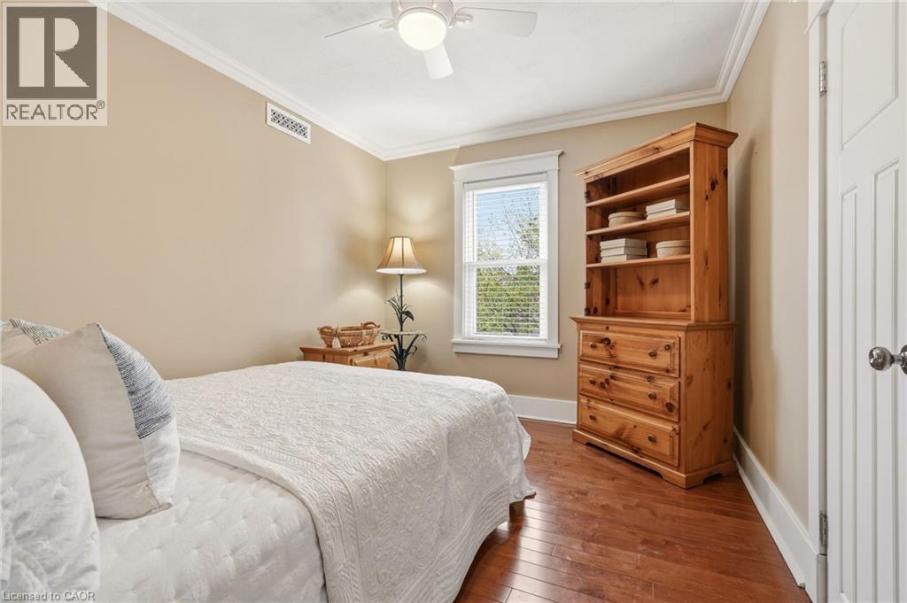 2116 Caroline Street, Burlington, Ontario  L7R 1L8 - Photo 25 - 40825443