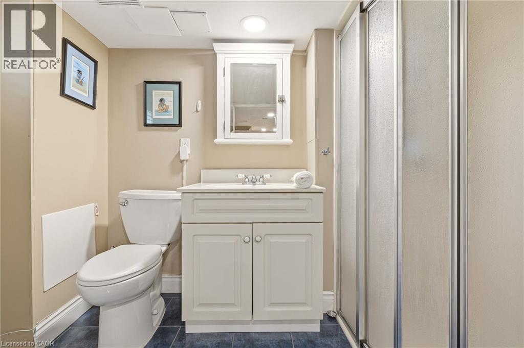 2116 Caroline Street, Burlington, Ontario  L7R 1L8 - Photo 38 - 40825443