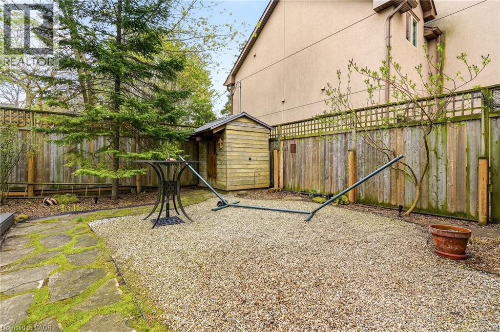 2116 Caroline Street, Burlington, Ontario  L7R 1L8 - Photo 42 - 40825443