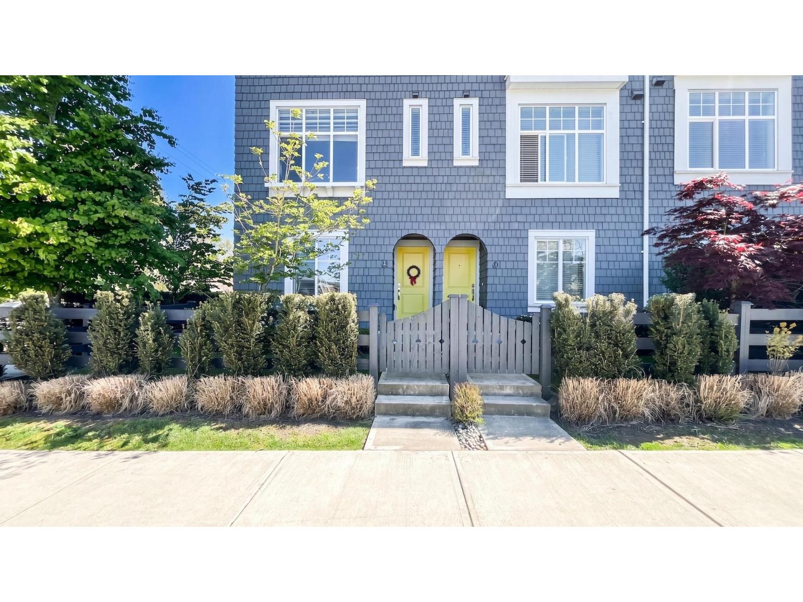 1 15487 99a Avenue, Surrey, British Columbia  V3R 0G9 - Photo 3 - R3117327