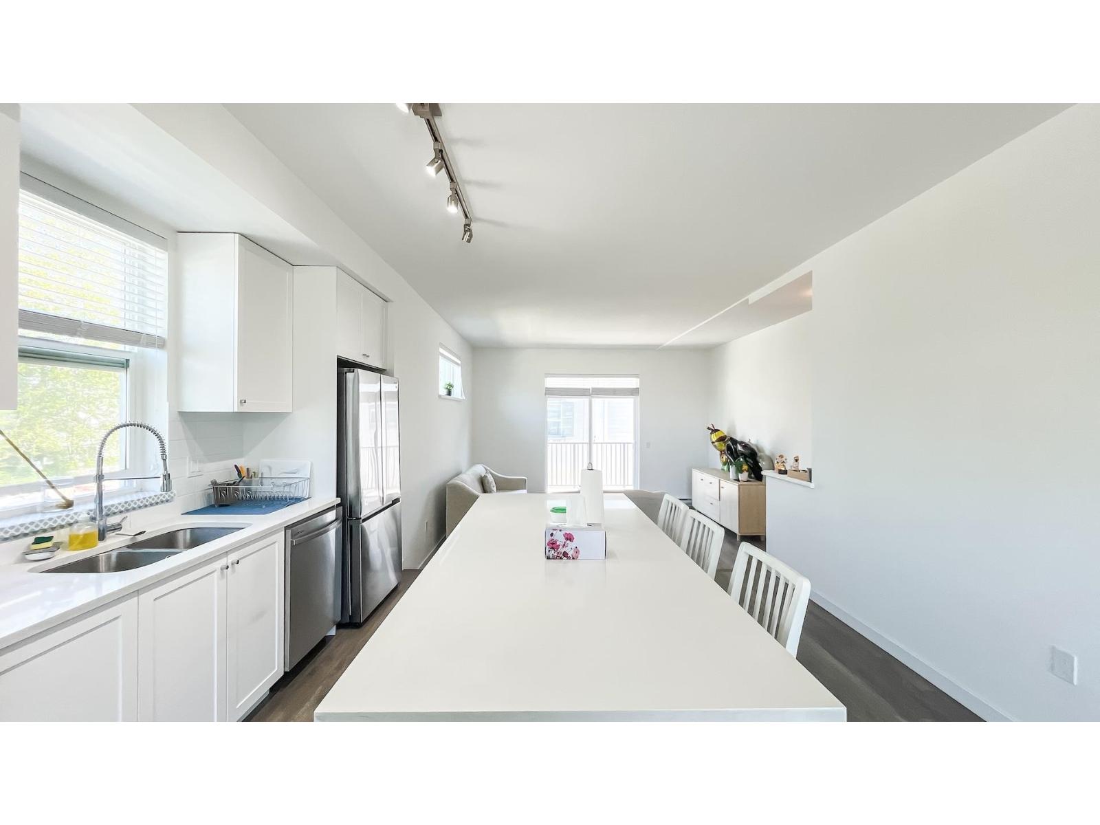 1 15487 99a Avenue, Surrey, British Columbia  V3R 0G9 - Photo 9 - R3117327