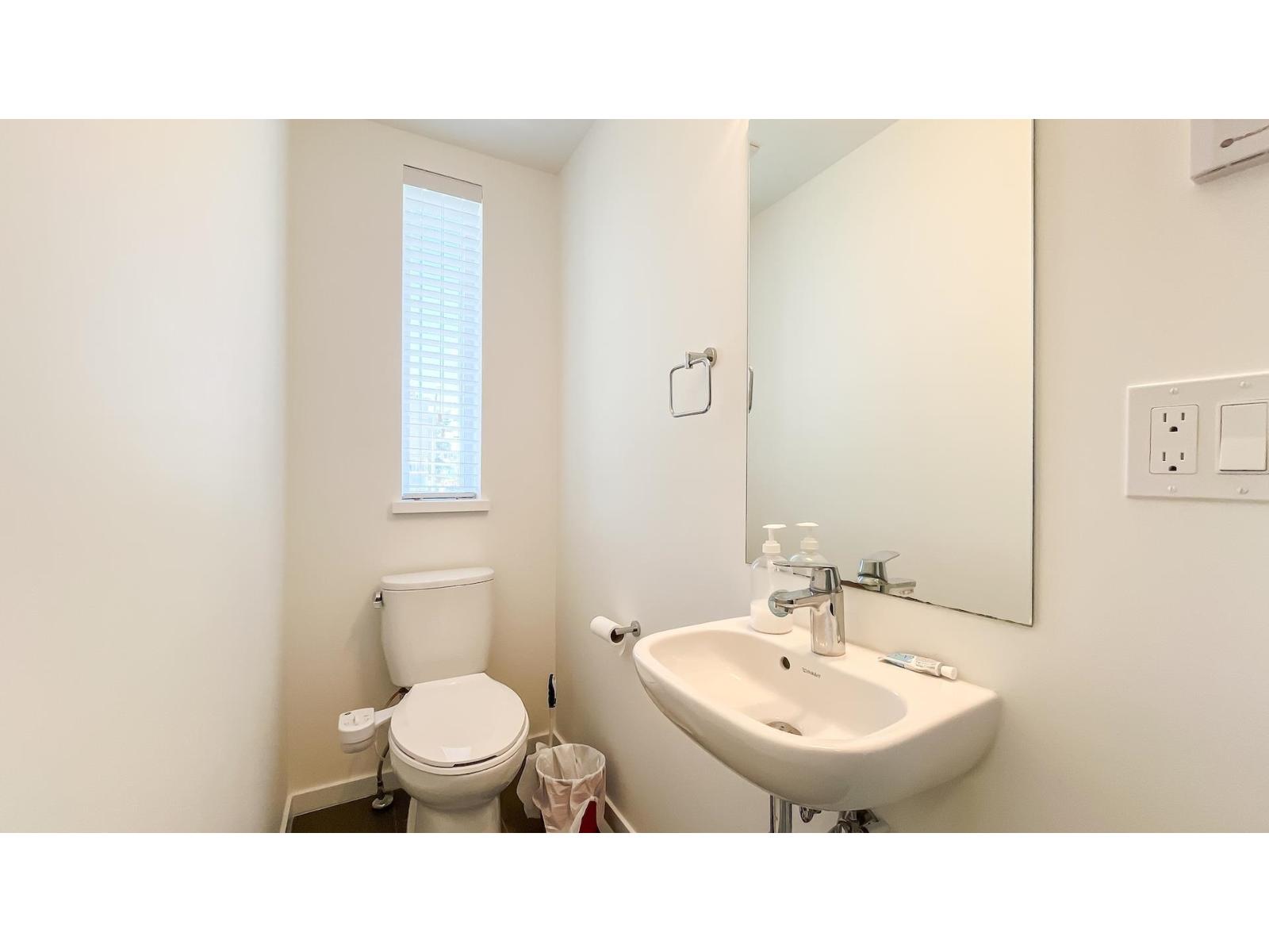 1 15487 99a Avenue, Surrey, British Columbia  V3R 0G9 - Photo 12 - R3117327