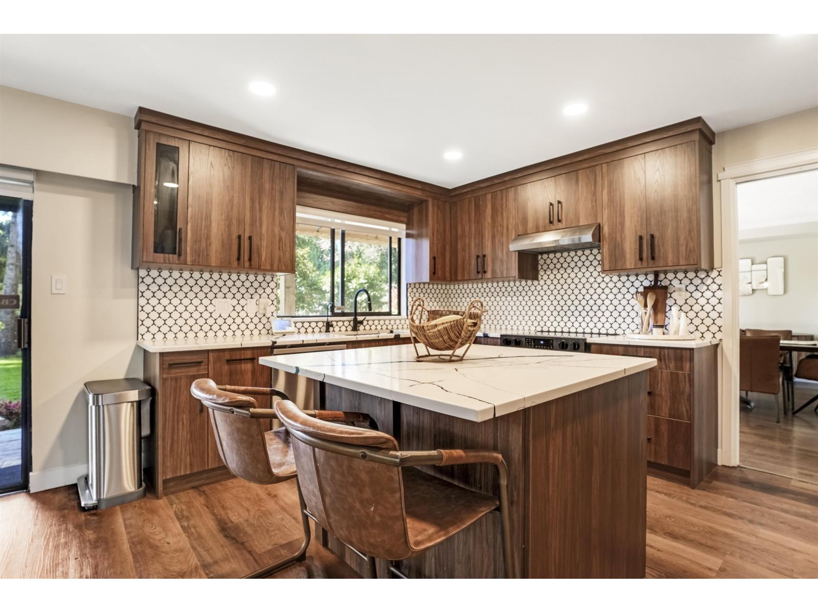 13846 18 Avenue, Surrey, British Columbia  V4A 1W4 - Photo 11 - R3117392