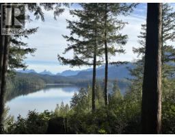 201 7101 SAKINAW WOODS DRIVE, Garden Bay, British Columbia