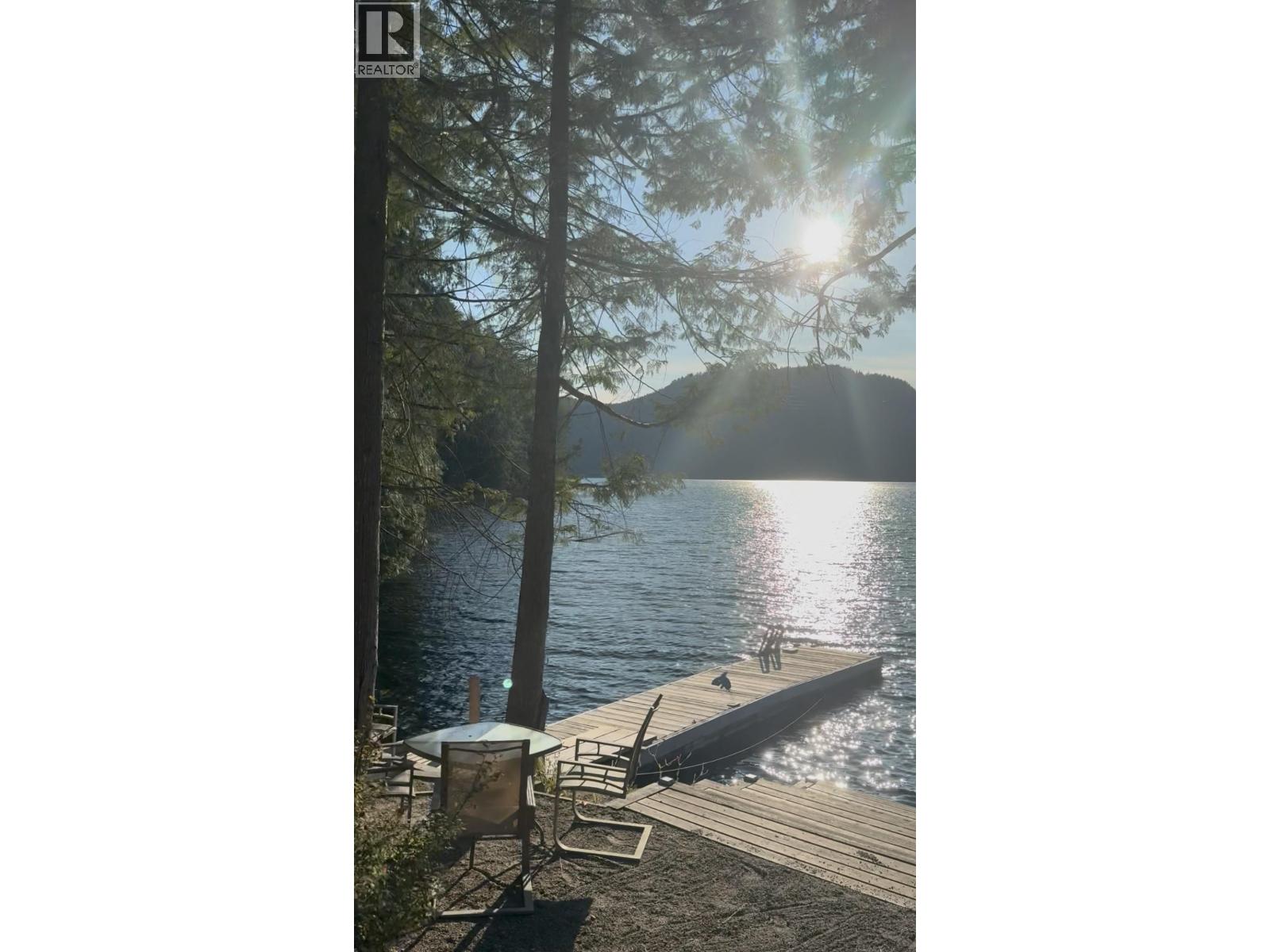 201 7101 Sakinaw Woods Drive, Garden Bay, British Columbia  V0N 1S1 - Photo 8 - R3117326